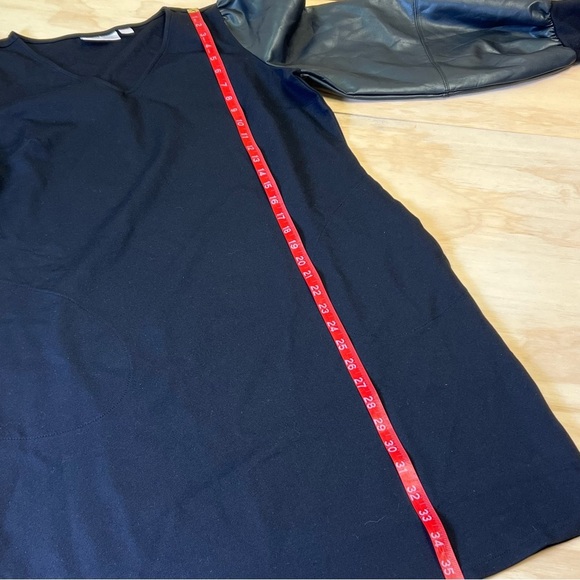 Belle by Kim Gravel Women’s V-Neck Black Faux Leather Mix Dress Size M - Picture 10 of 11